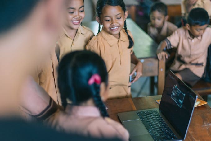 Teknologi Digital teman kita semua
